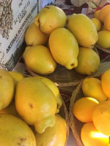 Community quinces